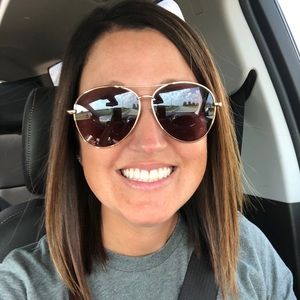 Meet your Posher, Mackenzie